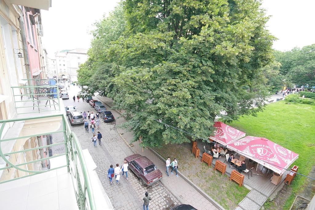Historical Centre Apartments ลวีฟ ภายนอก รูปภาพ