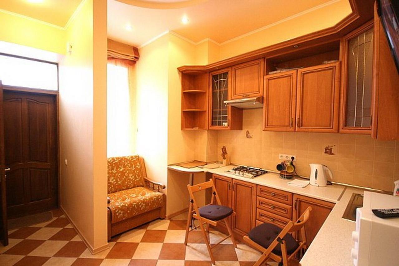 Historical Centre Apartments ลวีฟ ภายนอก รูปภาพ