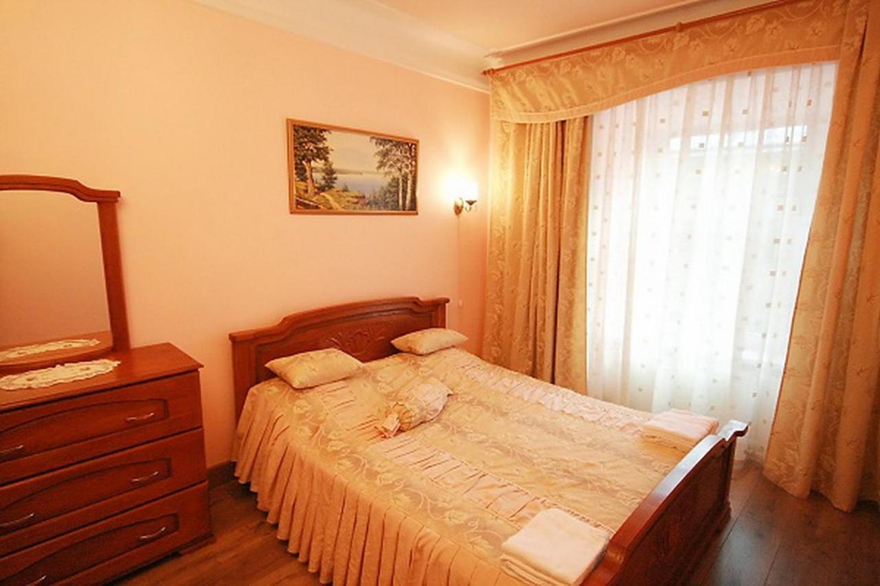 Historical Centre Apartments ลวีฟ ภายนอก รูปภาพ